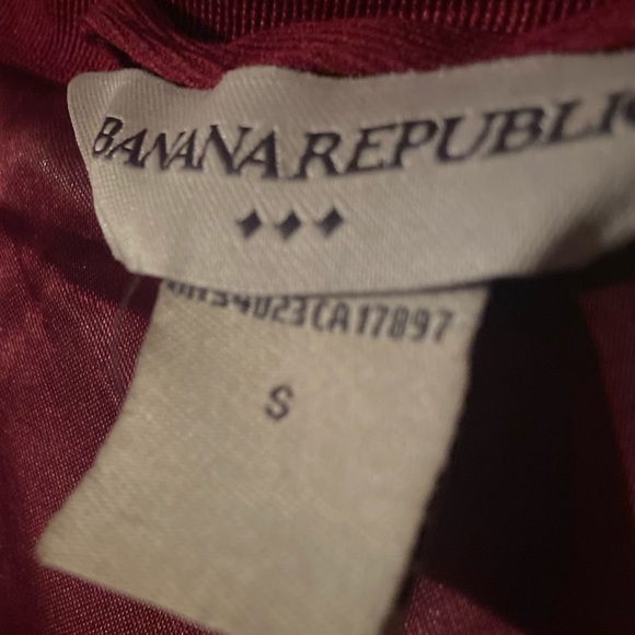 Women’s Banana Republic Raincoat (size S) - Picture 4 of 8